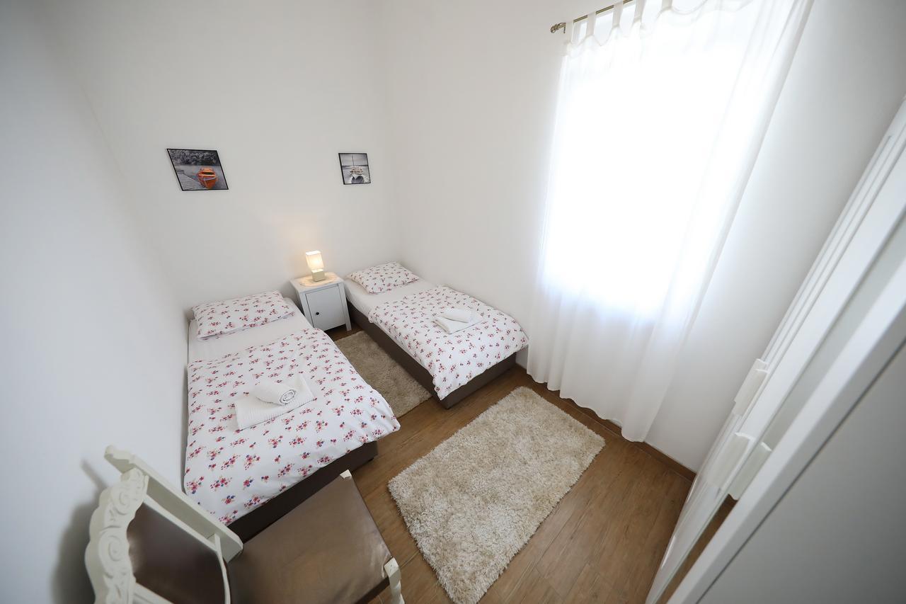 Apartments Mirakul Задар Экстерьер фото